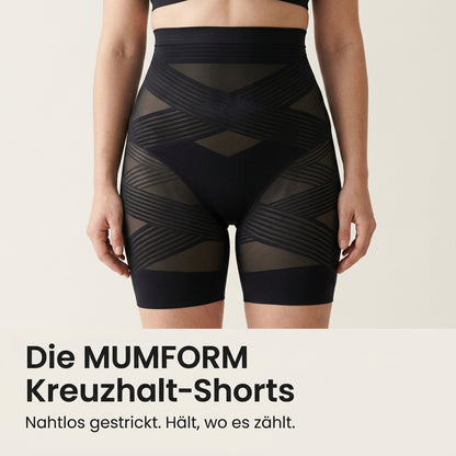 MUMFORM Kreuzhalt-Shorts